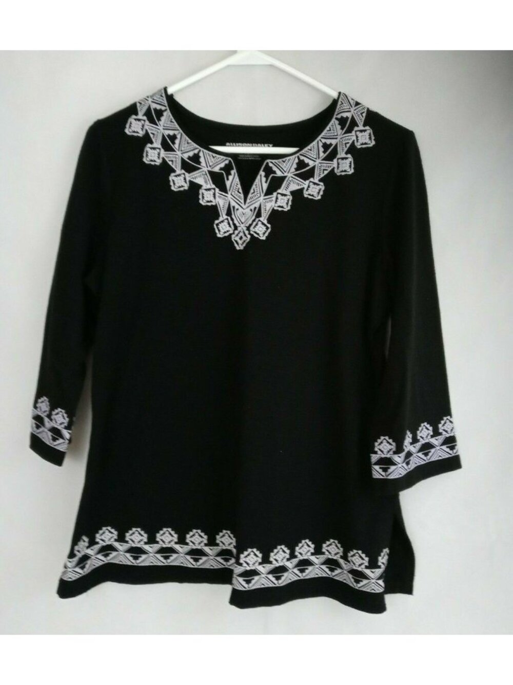 Allison Daley Petite Black & White Aztec Design Blouse Size PS